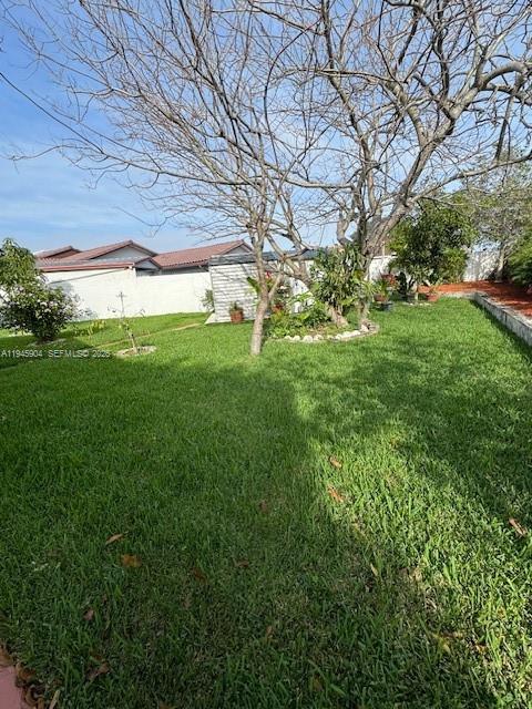 LAKES N GARDENS CONDO #50 - Residential Lease