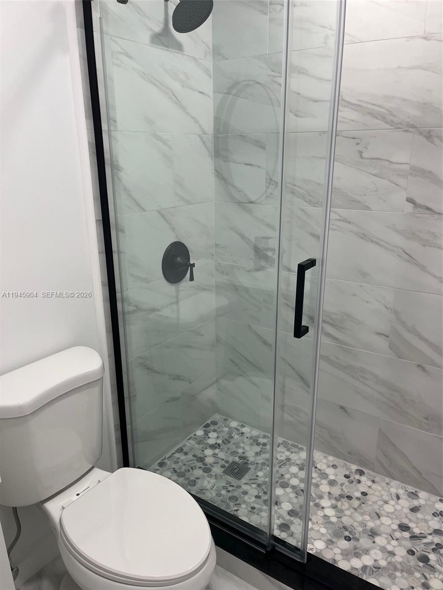 LAKES N GARDENS CONDO #50 - Residential Lease