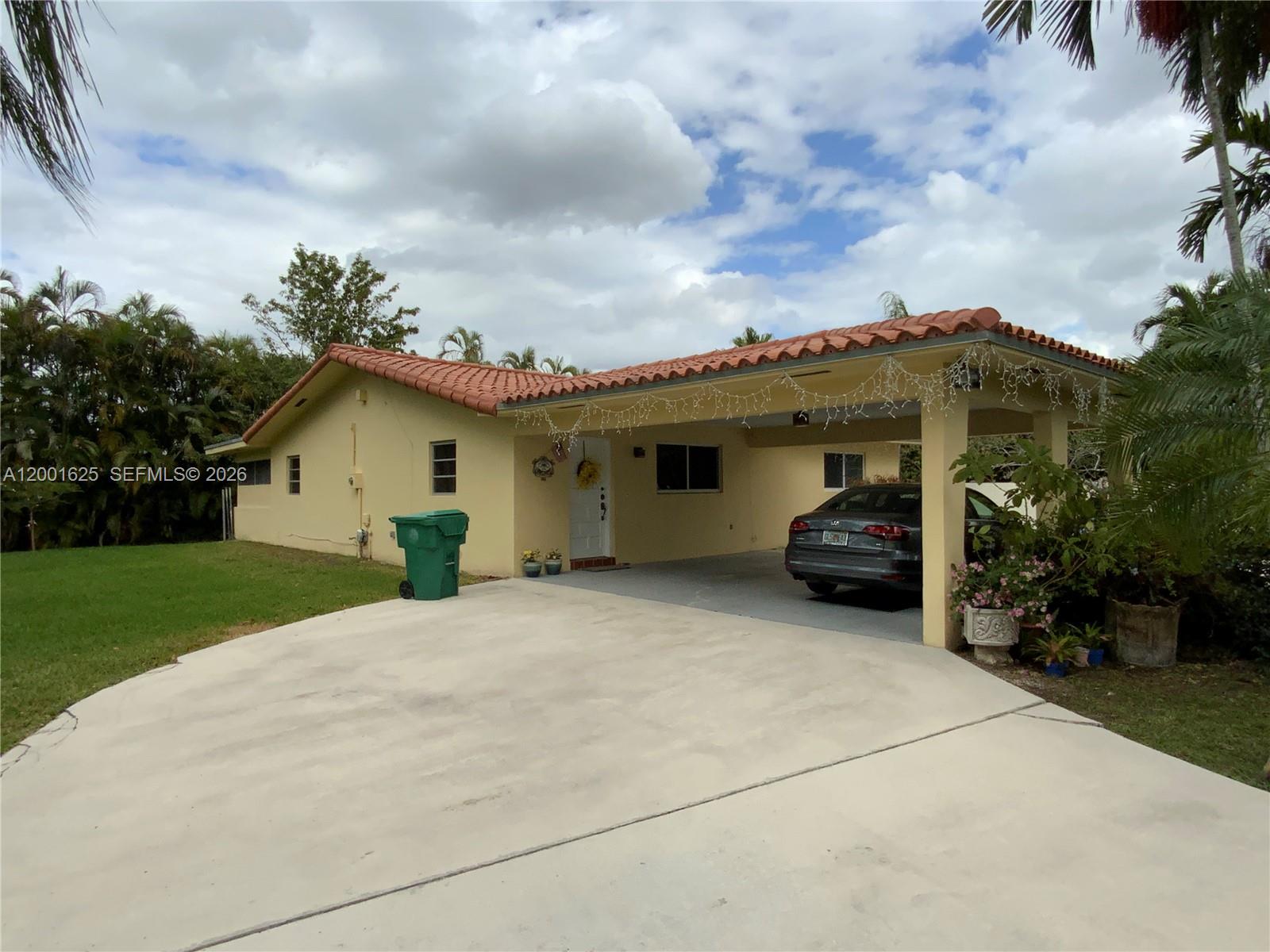 FLAGLER WATERWAY ESTATES - Residential Lease