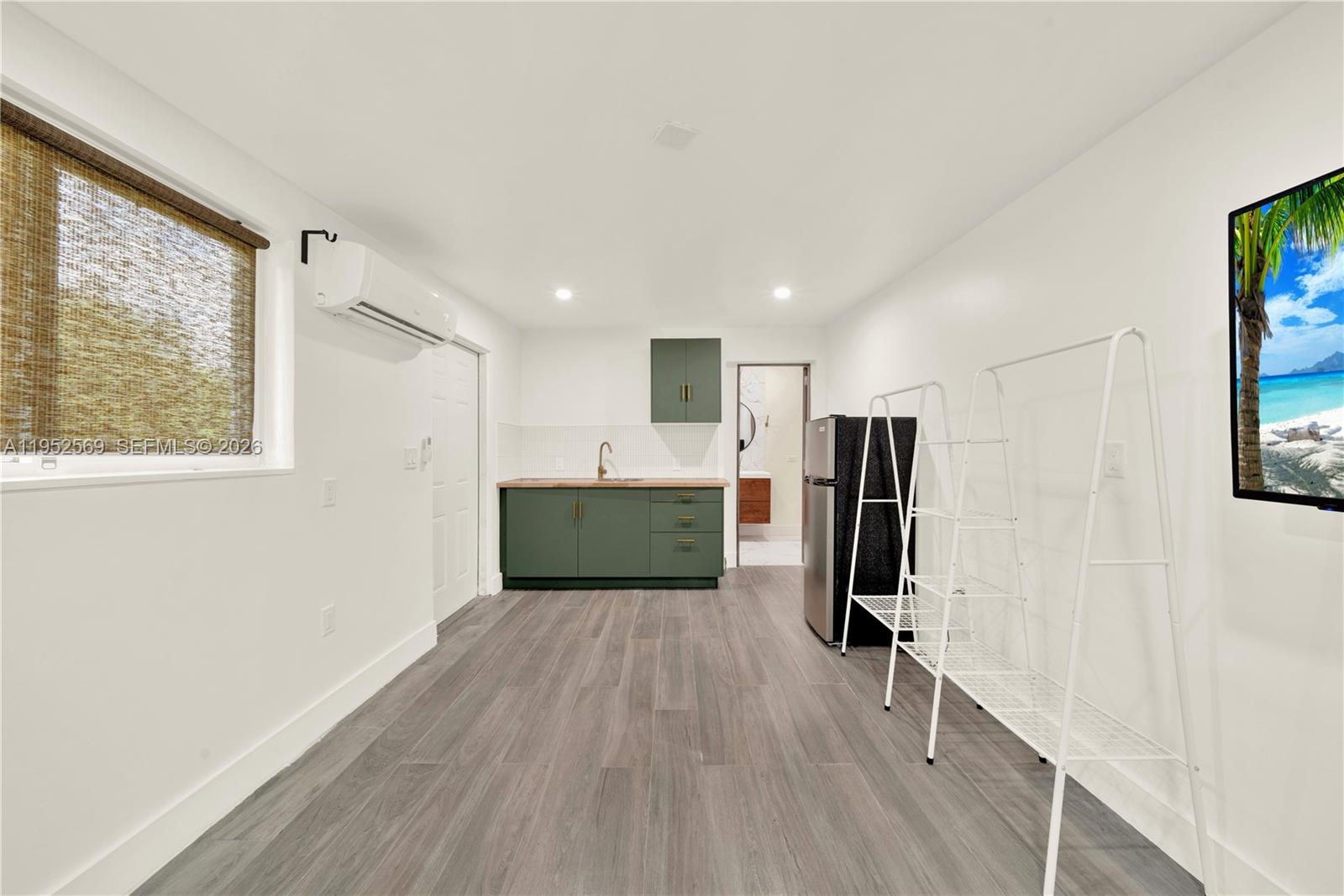 UNIVERSAL ESTATES SOUTH - Residential