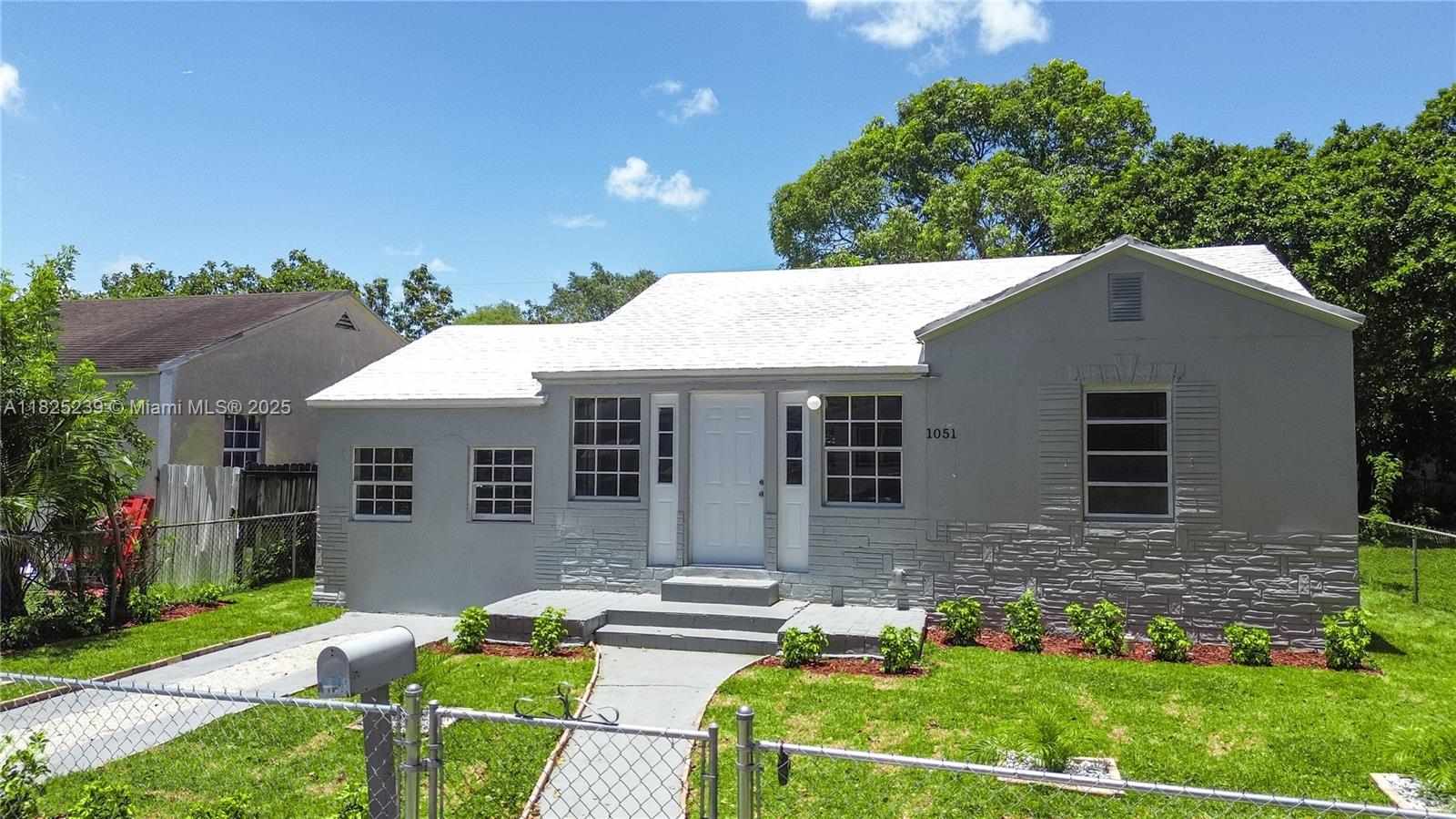 SEVENTH AVE PARK - Residential