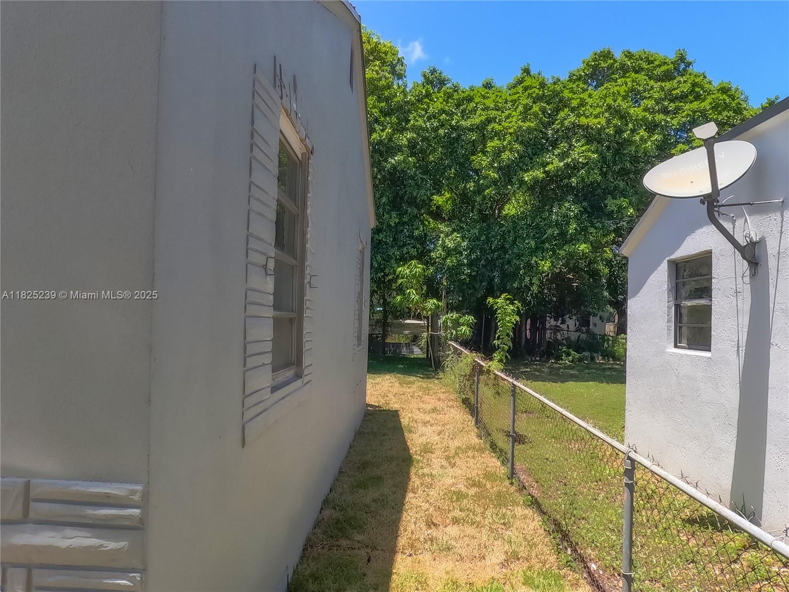 SEVENTH AVE PARK - Residential