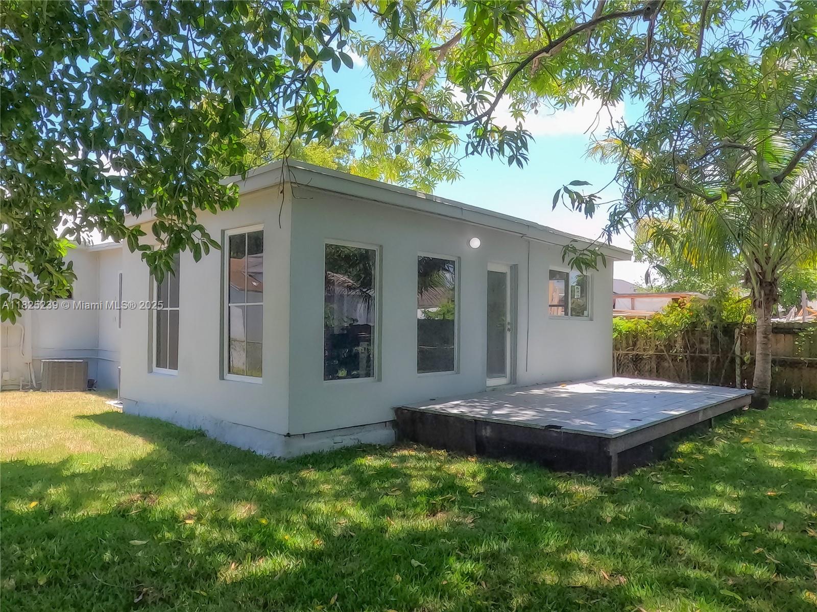 SEVENTH AVE PARK - Residential