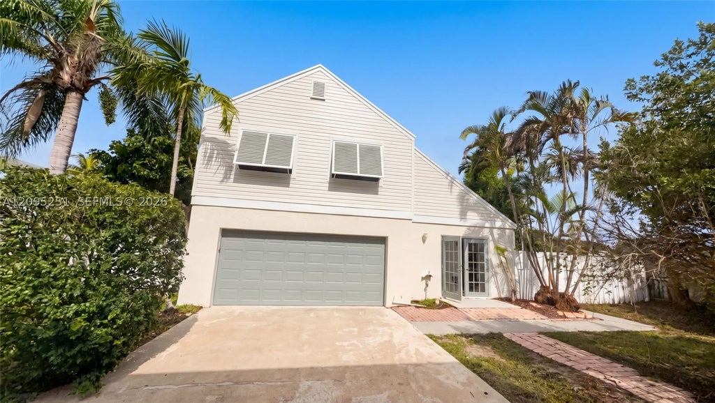 Photo of 87 Buxton Ln, Boynton Beach, FL 33426 (MLS # A12095251)
