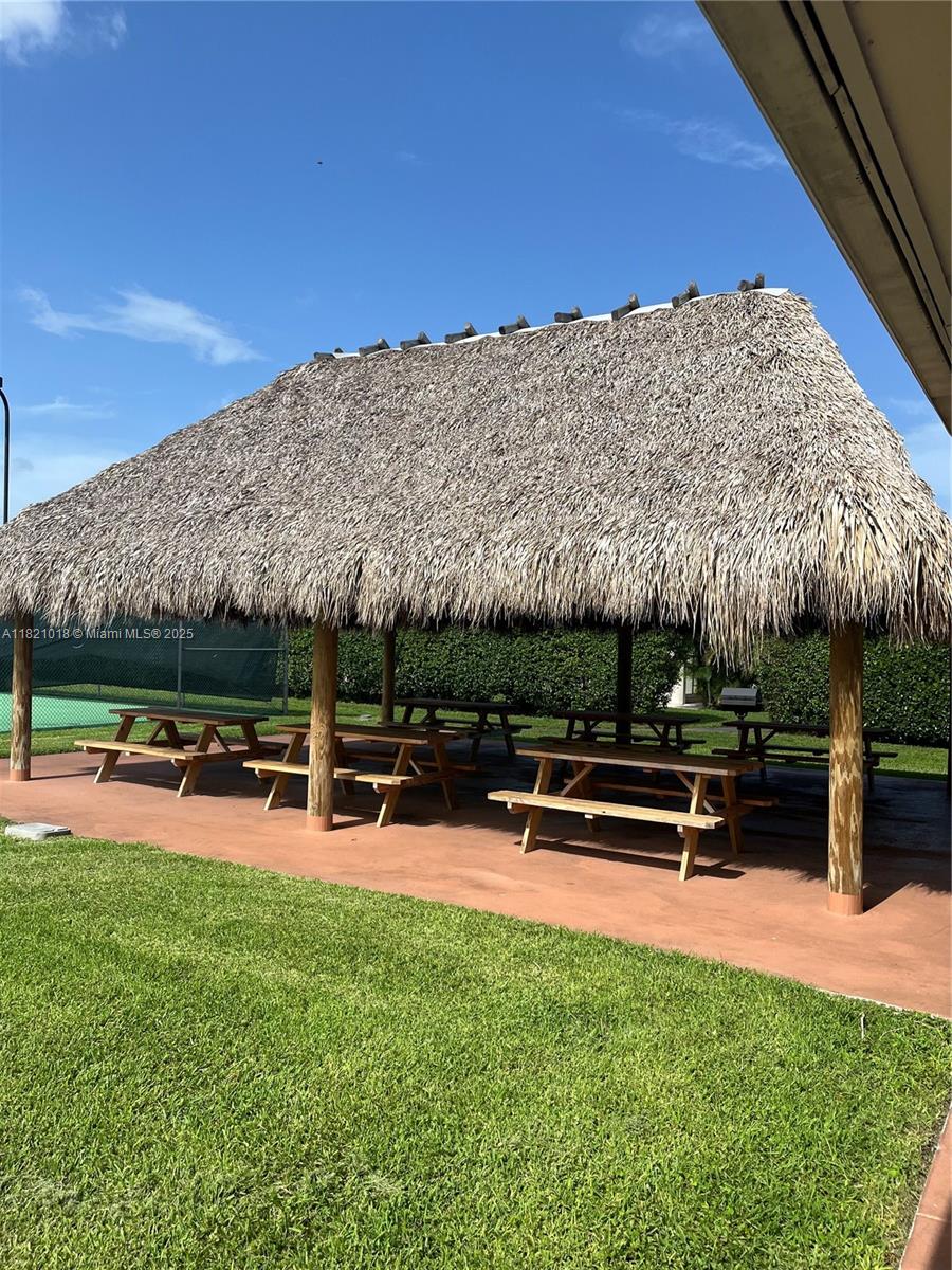 SEAGRAPE CONDO - Residential