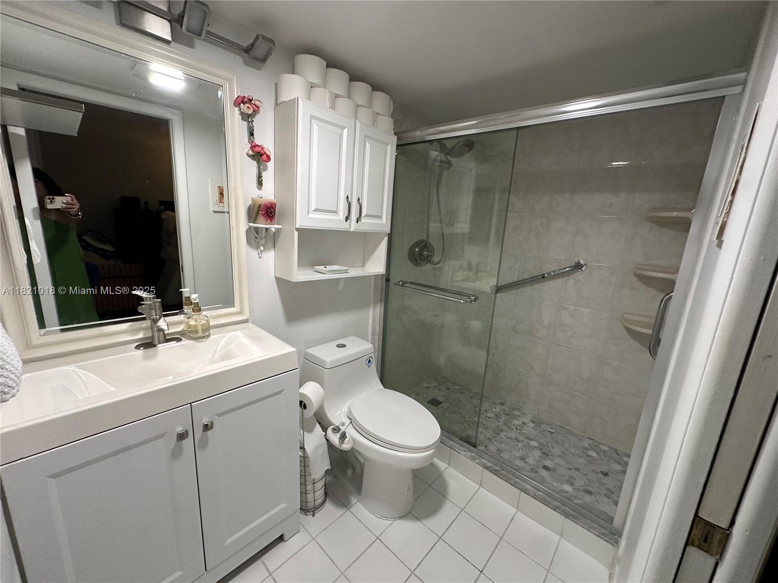 SEAGRAPE CONDO - Residential