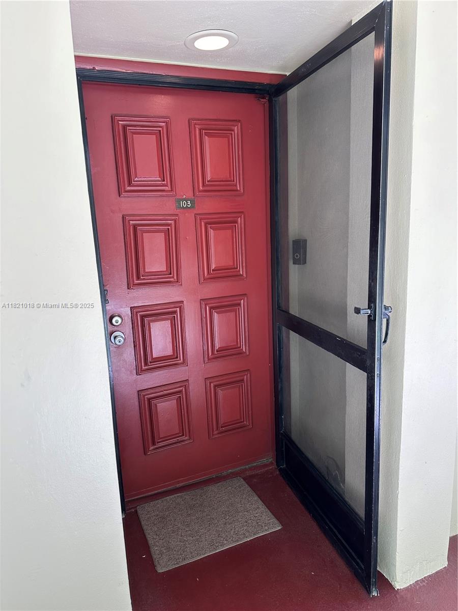 SEAGRAPE CONDO - Residential