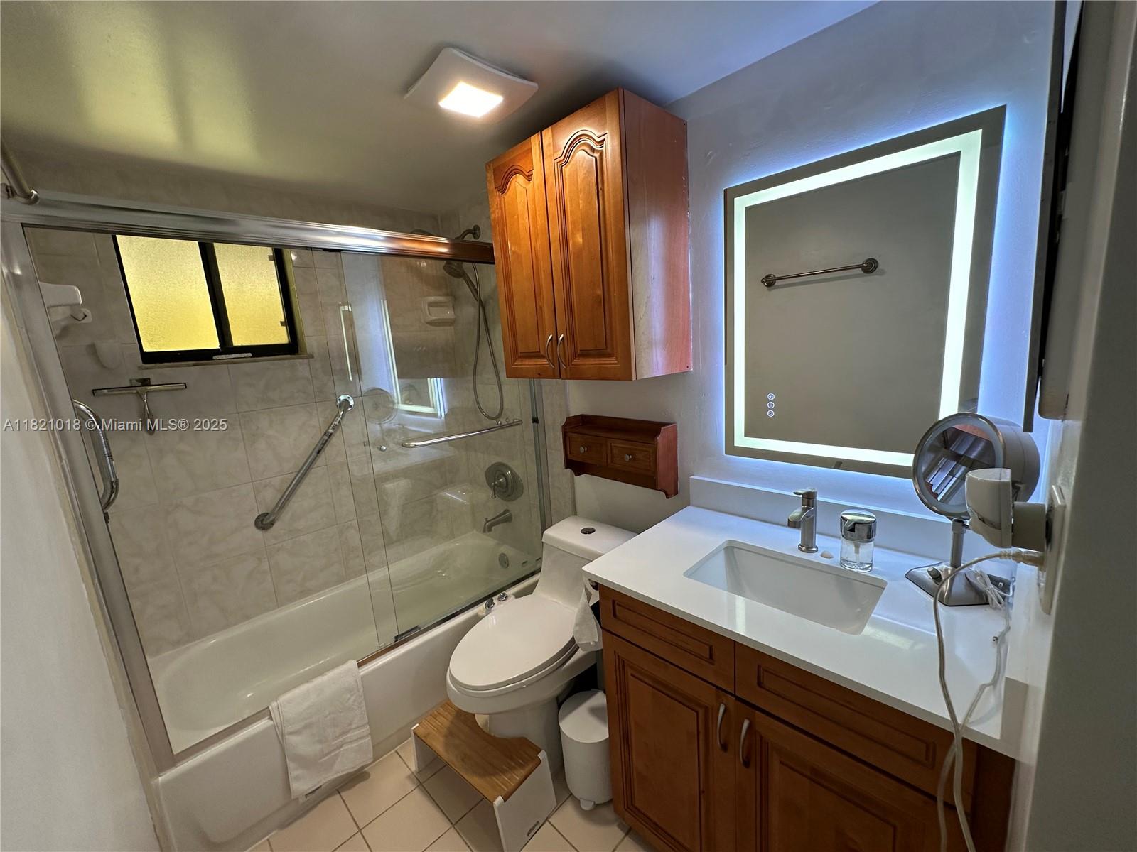 SEAGRAPE CONDO - Residential