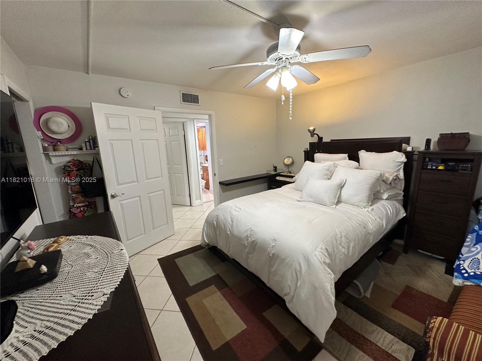 SEAGRAPE CONDO - Residential