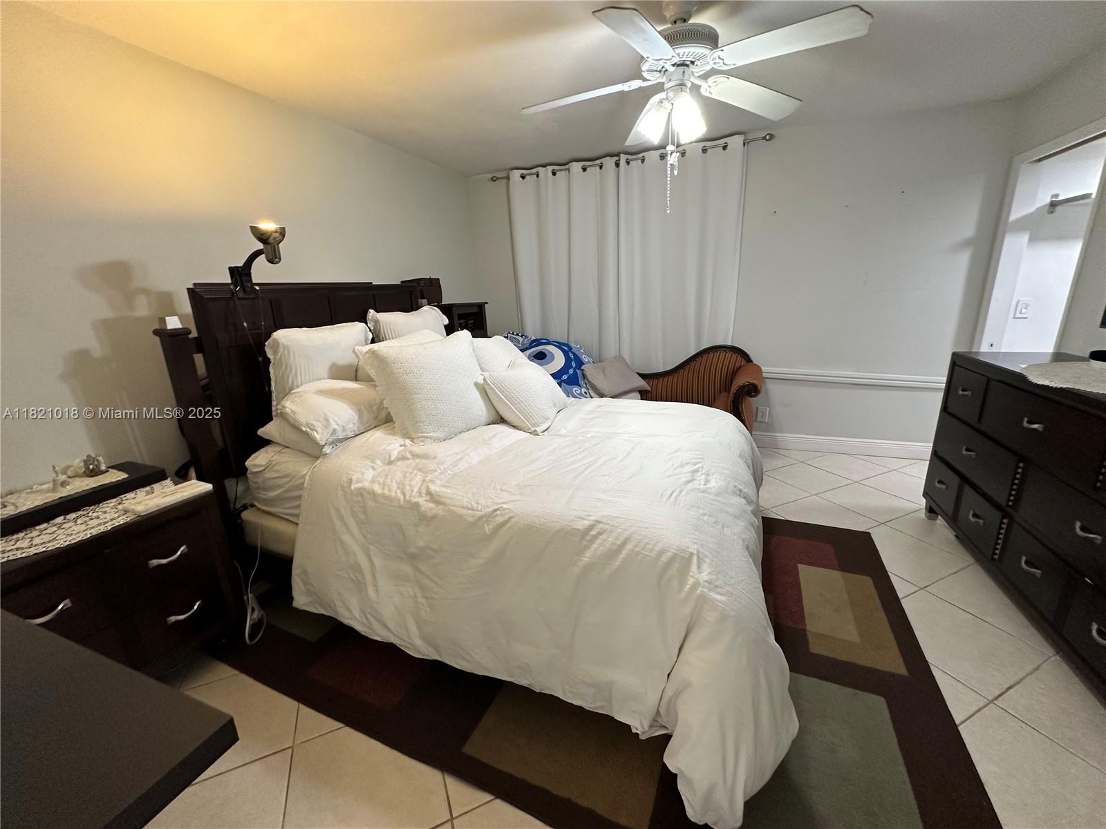 SEAGRAPE CONDO - Residential