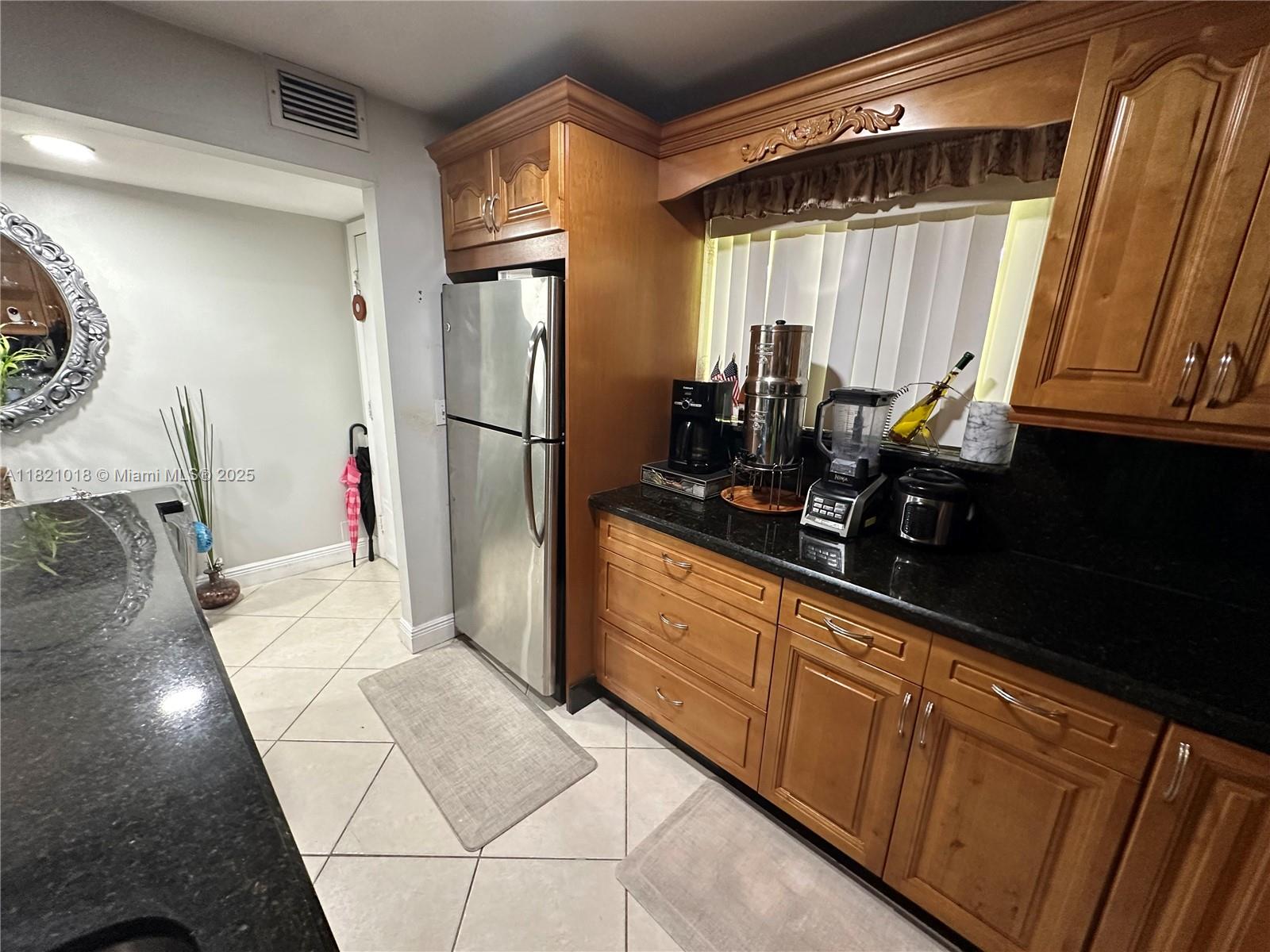 SEAGRAPE CONDO - Residential
