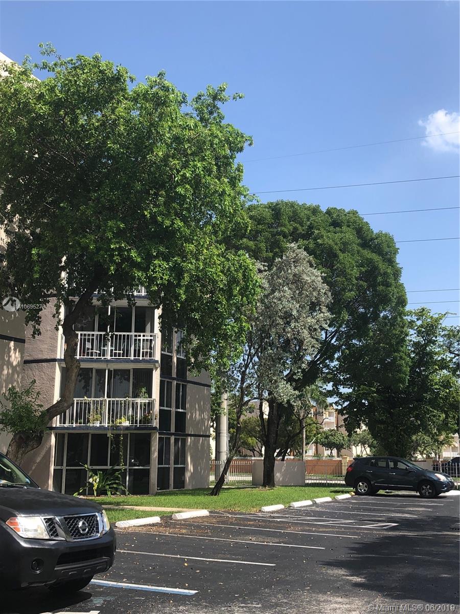 LAS BRISAS@ COUNTRY CLUB - Residential Lease