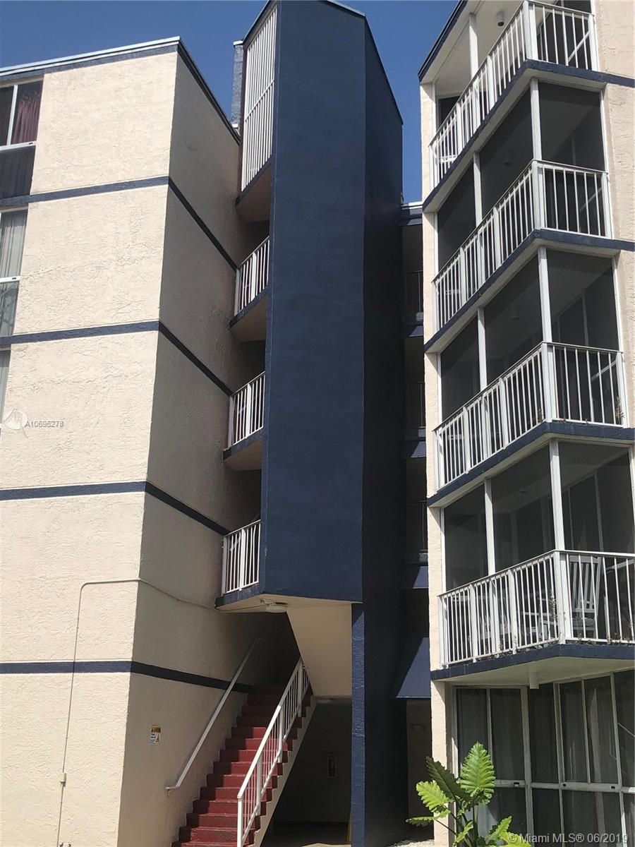 LAS BRISAS@ COUNTRY CLUB - Residential Lease