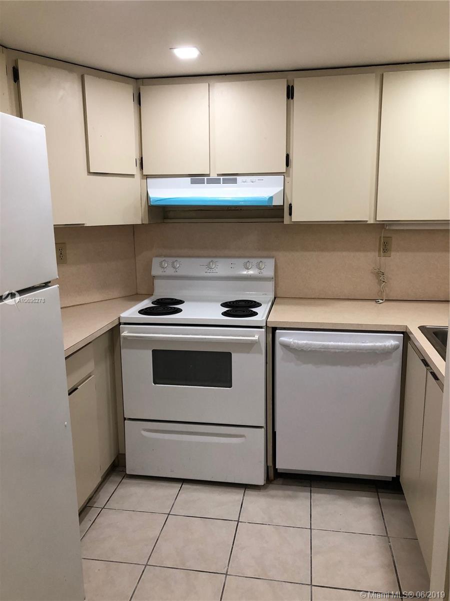 LAS BRISAS@ COUNTRY CLUB - Residential Lease