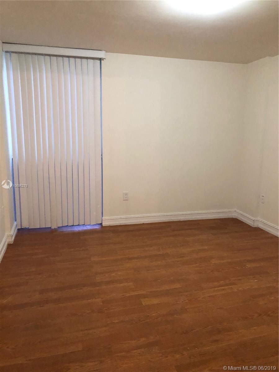 LAS BRISAS@ COUNTRY CLUB - Residential Lease