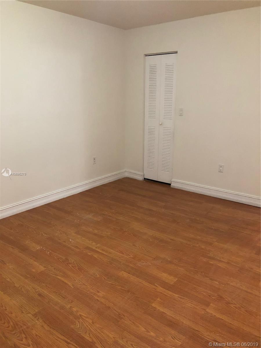 LAS BRISAS@ COUNTRY CLUB - Residential Lease