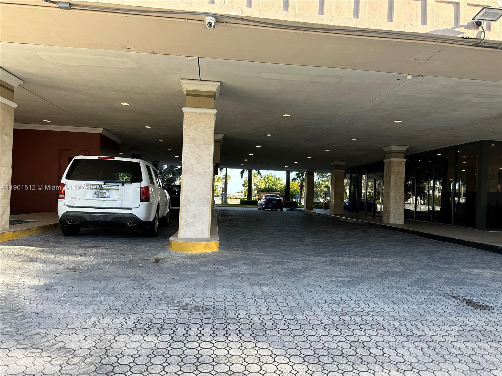 COASTAL TOWERS CONDO - Residential Lease