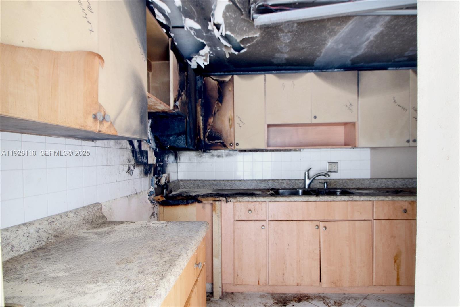 IMPERIAL TERRACES CONDO - Residential