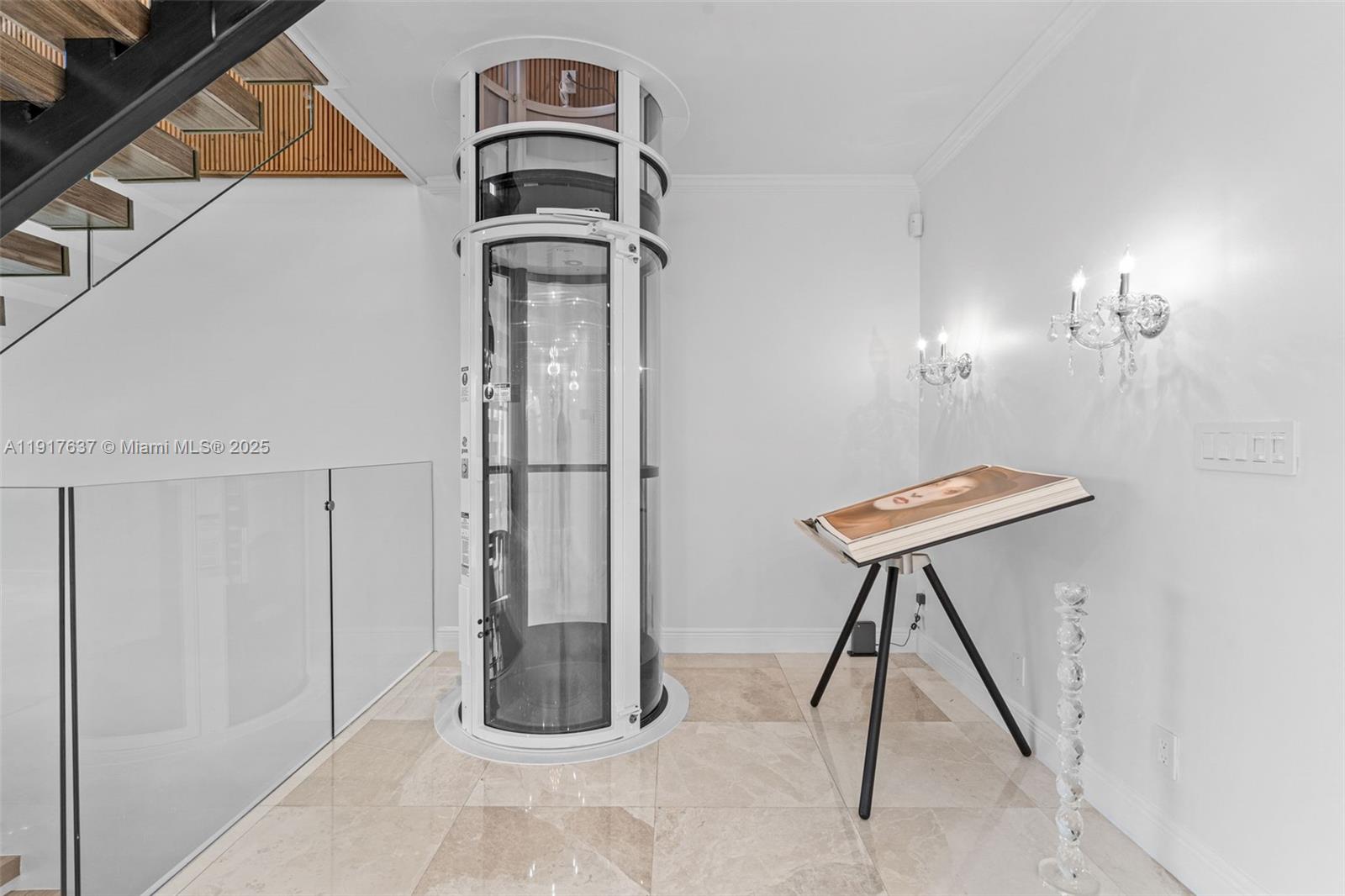 ROYAL HARBOUR YACHT CLUB - Residential