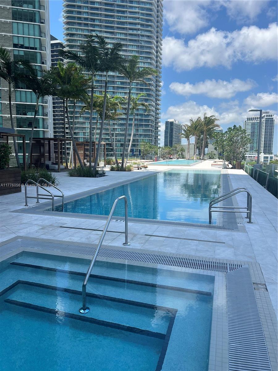 ONE PARAISO CONDO - Residential