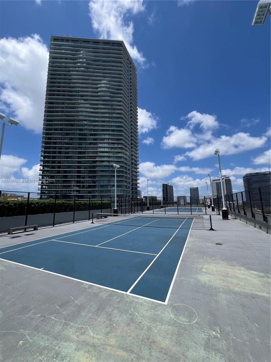 ONE PARAISO CONDO - Residential