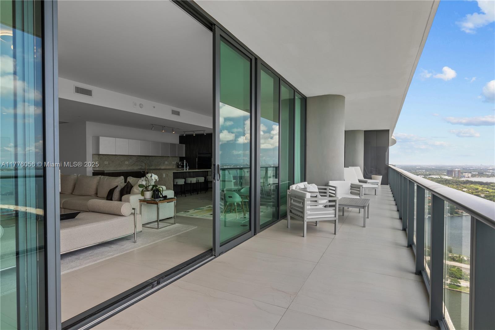 ONE PARAISO CONDO - Residential