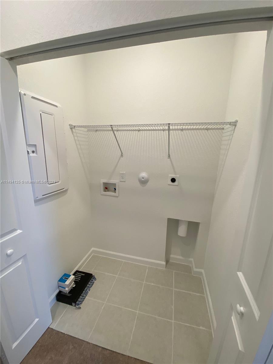 PINE ISLE - Residential Lease