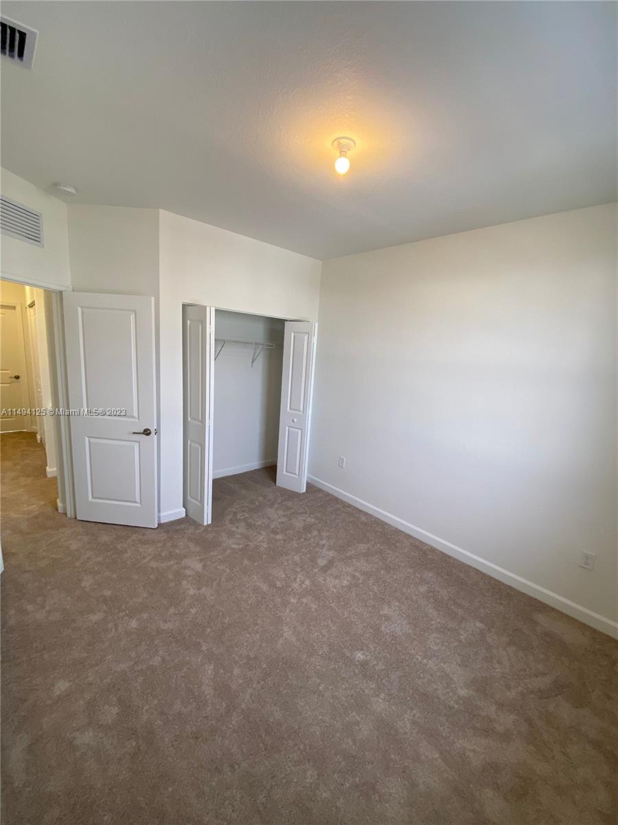 PINE ISLE - Residential Lease