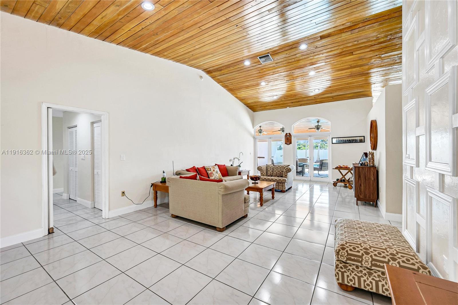 MARY ANN ESTATES 1ST ADDN - Residential