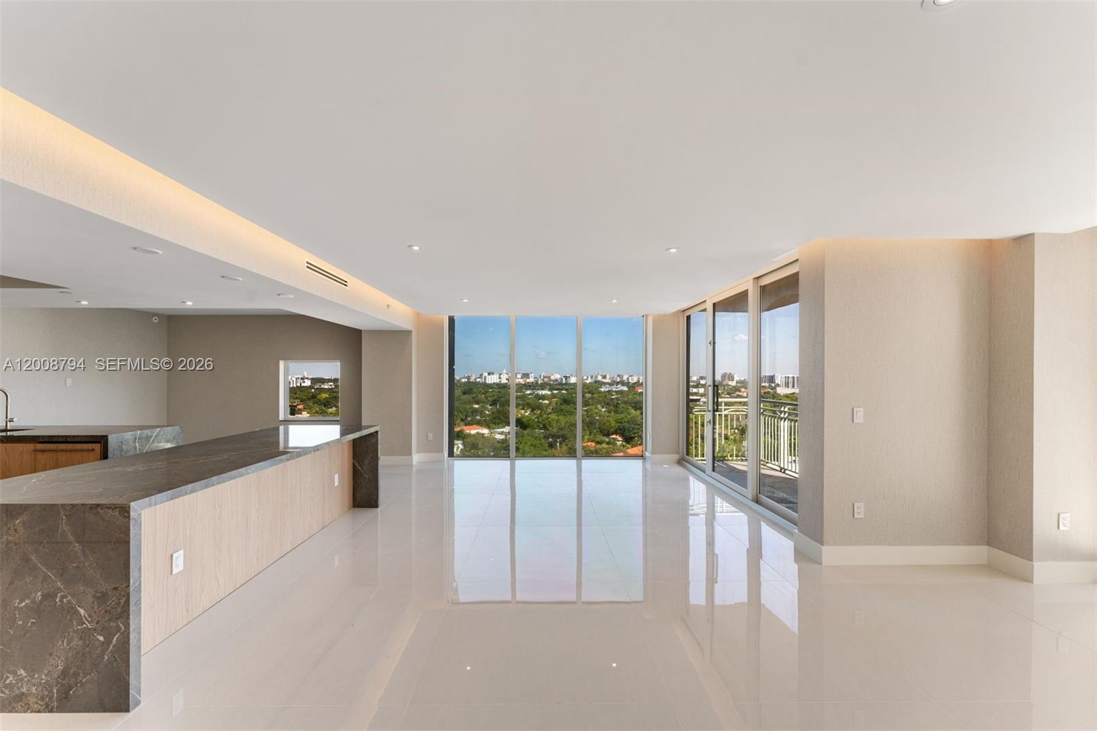 THE EXECUTIVE RESIDENCES - Residential