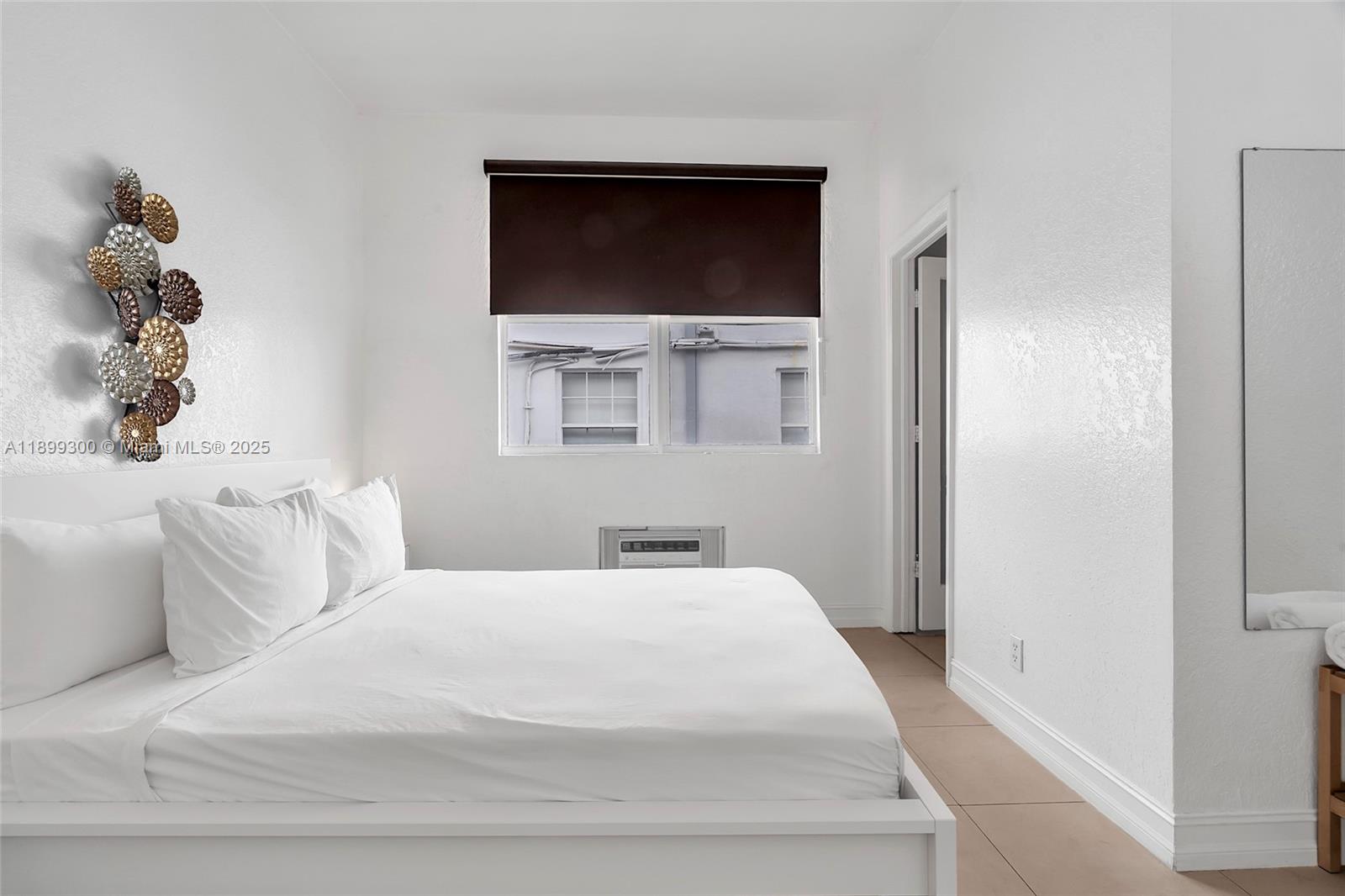 THE BAYLISS CONDO - Residential