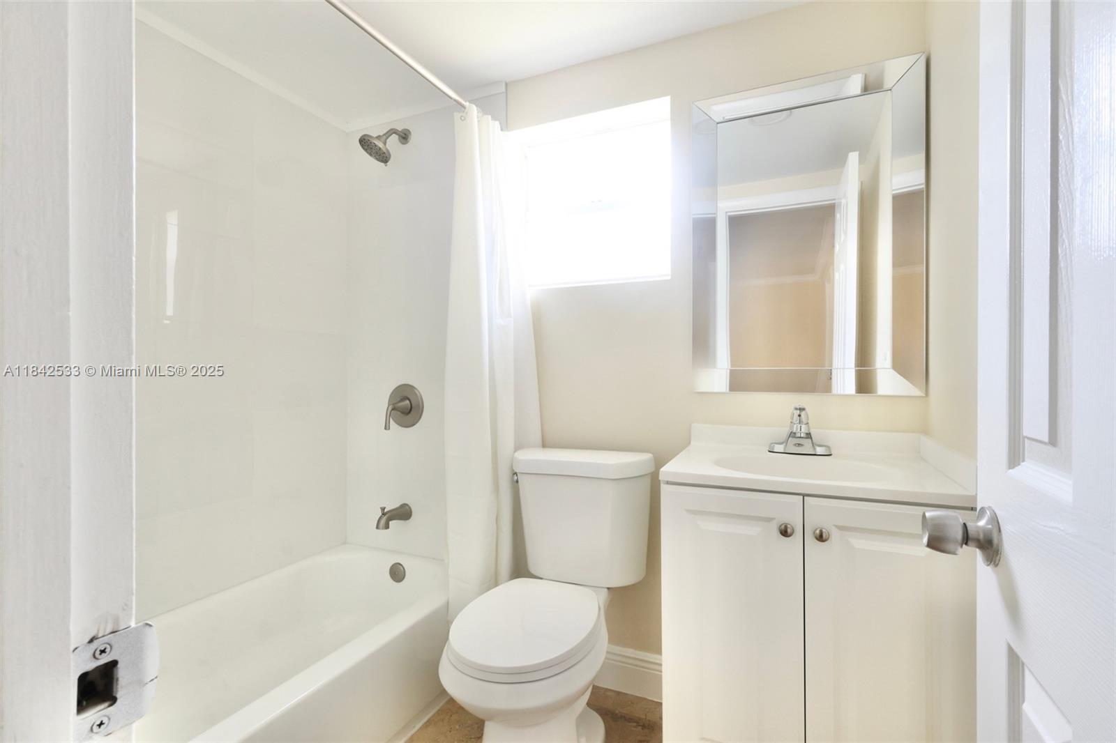 RIVERSIDE BREEZES CONDO - Residential