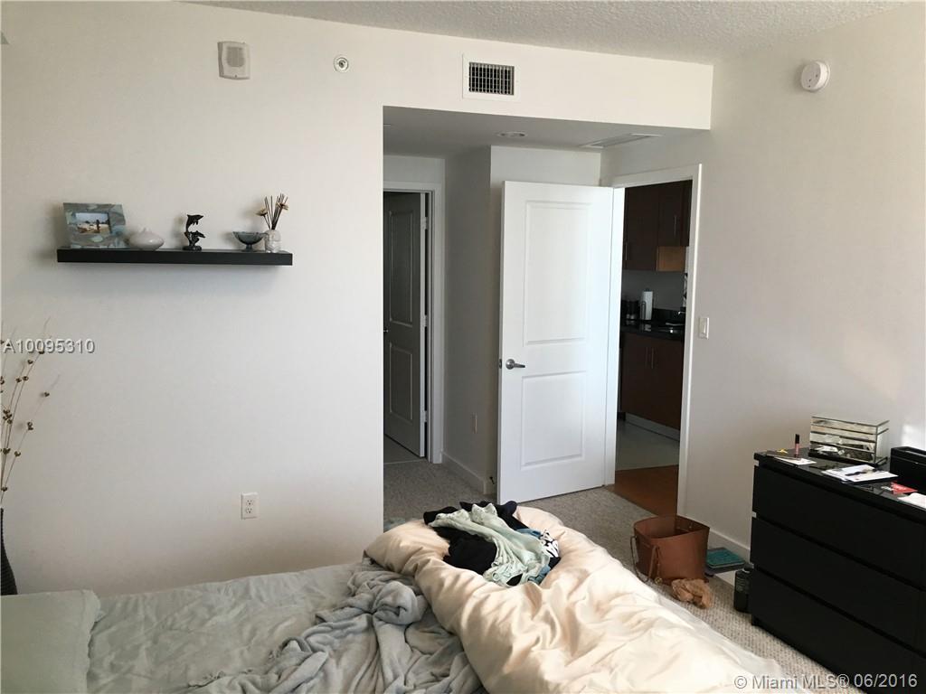 BISCAYNE BAY - Residential Lease