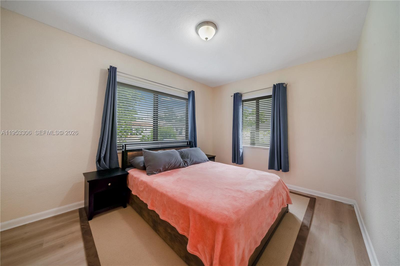 SHADOWLAWN EXTN SUB - Residential Lease