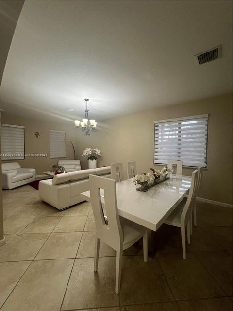 Single Family Residence in Miami FL 21046 133rd Ct 7.jpg