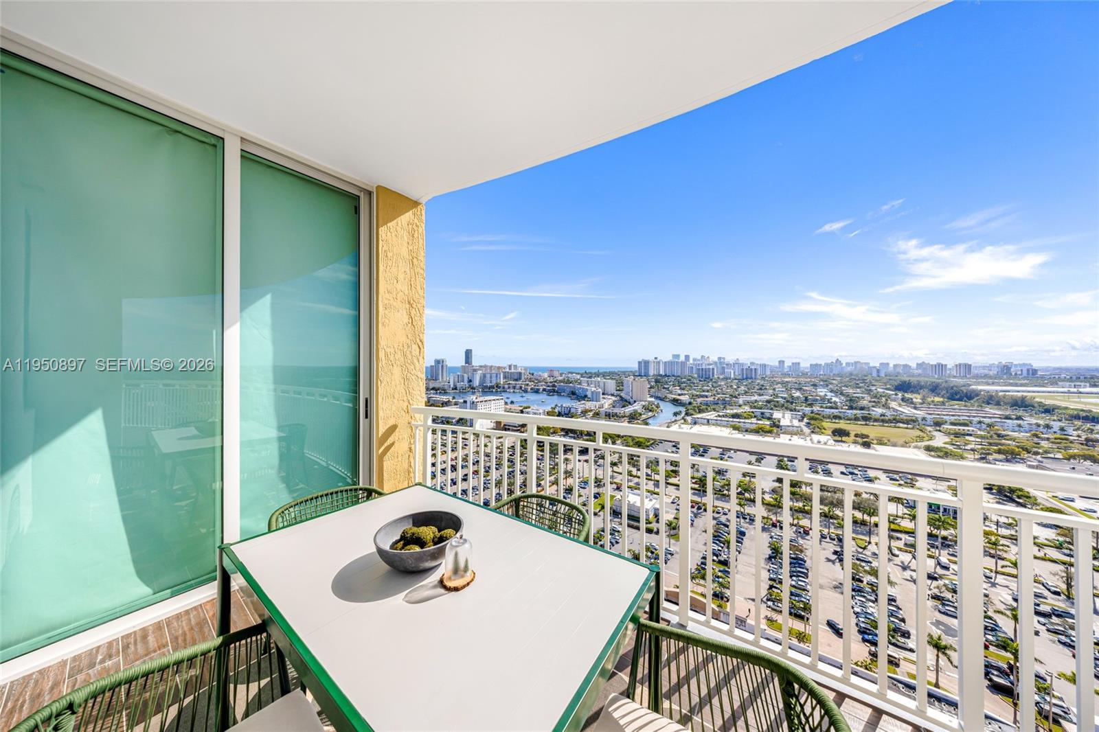 DUO CONDOMINIUM WEST - Residential