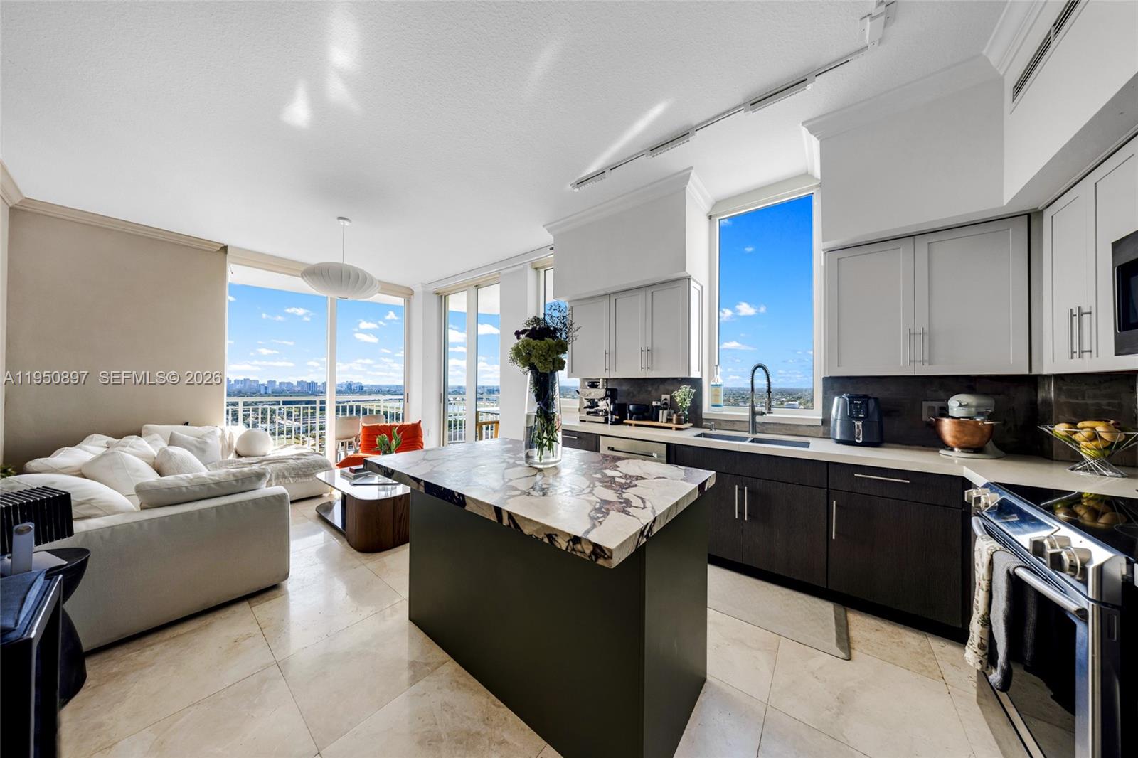 DUO CONDOMINIUM WEST - Residential