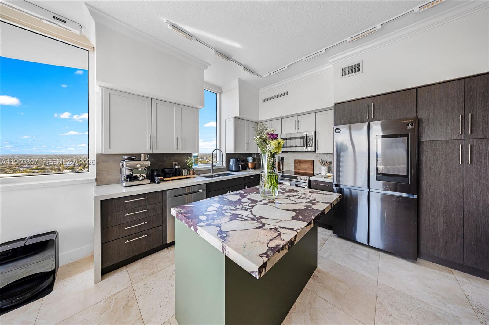 DUO CONDOMINIUM WEST - Residential