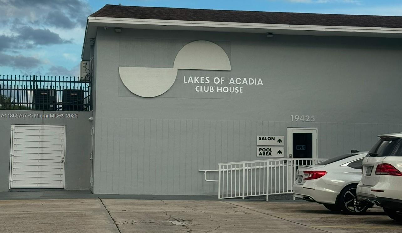 LAKES OF ACADIA UNIT ONE - Residential