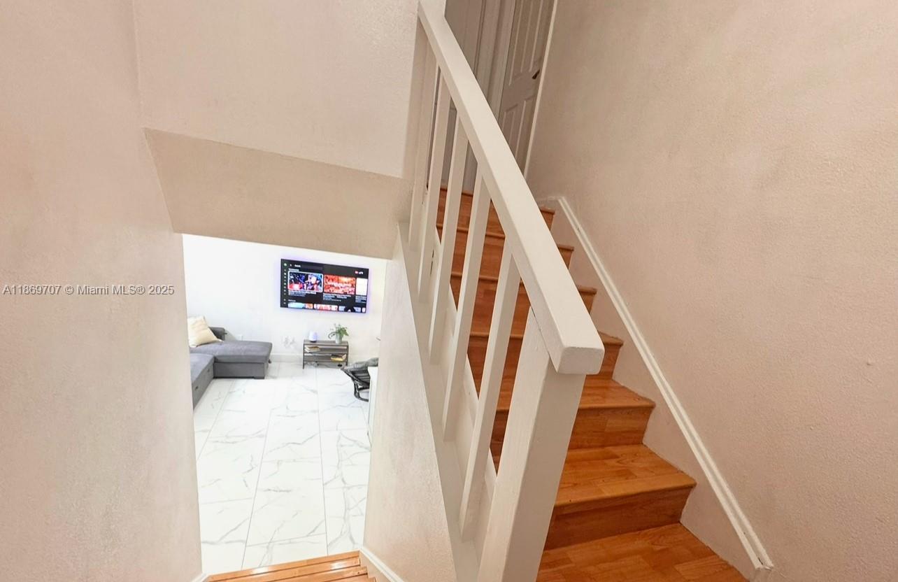 LAKES OF ACADIA UNIT ONE - Residential