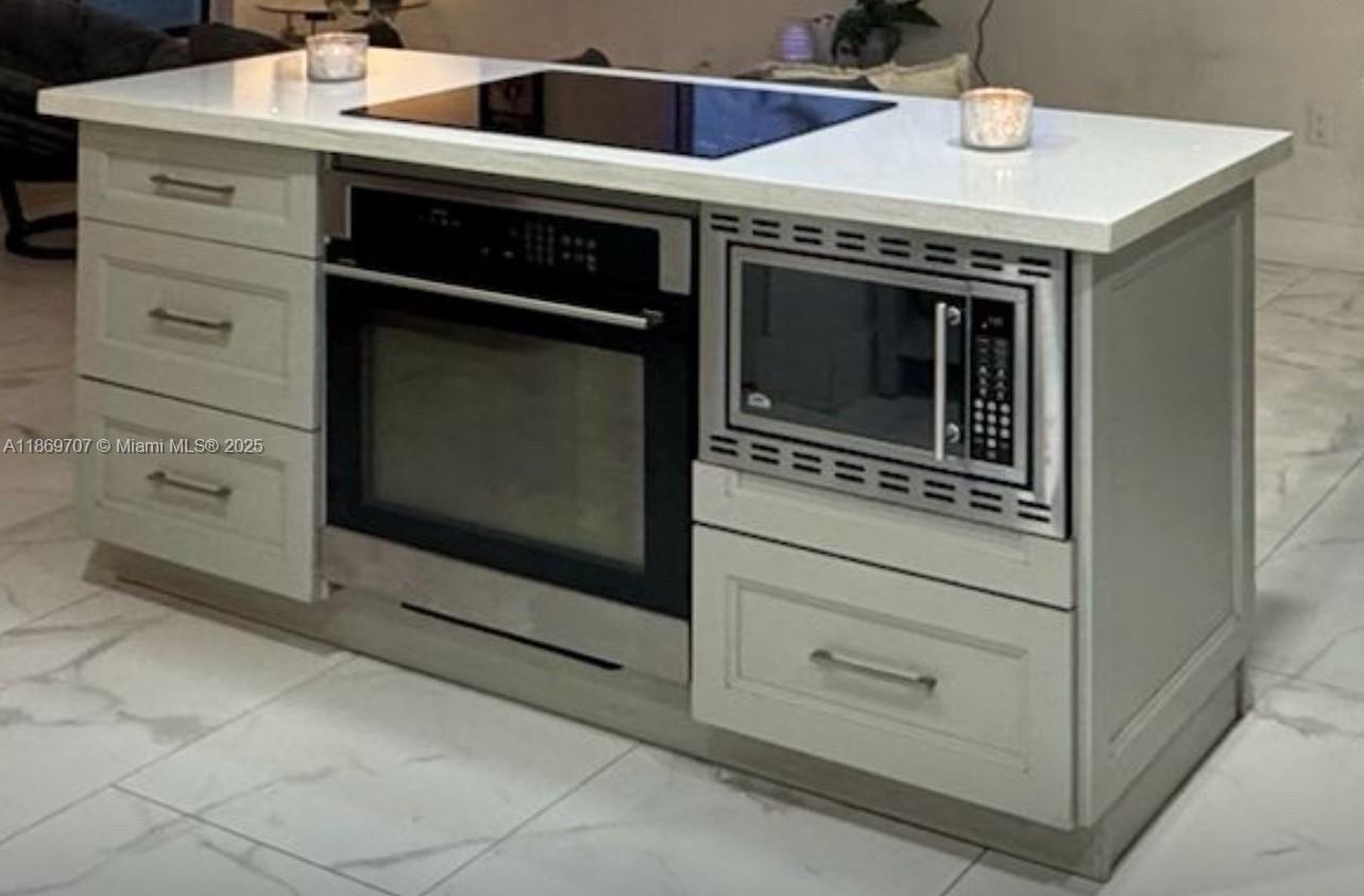 LAKES OF ACADIA UNIT ONE - Residential