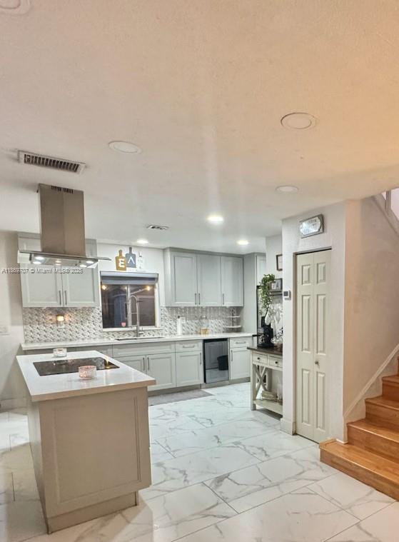 LAKES OF ACADIA UNIT ONE - Residential