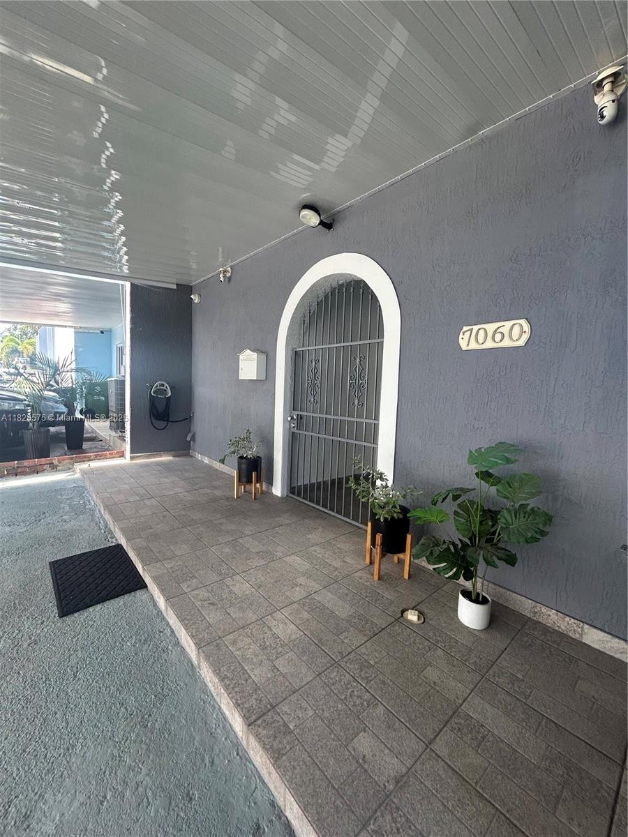 7060 W 2nd Way 7060