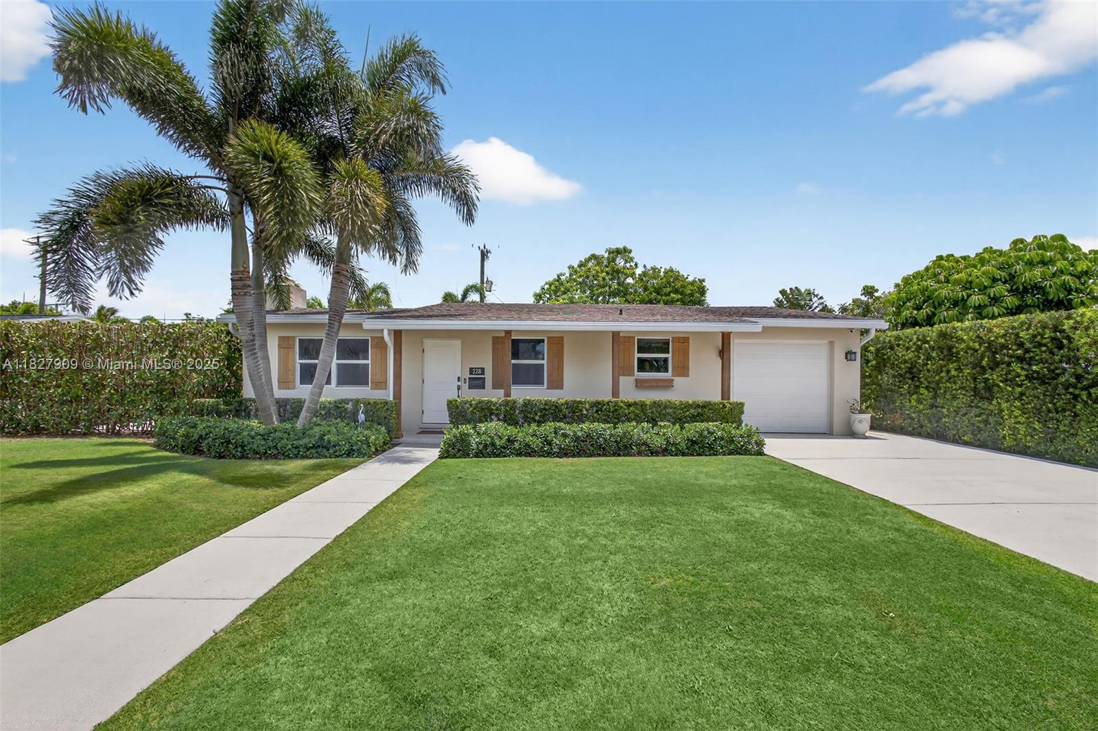 228 Rutland Blvd