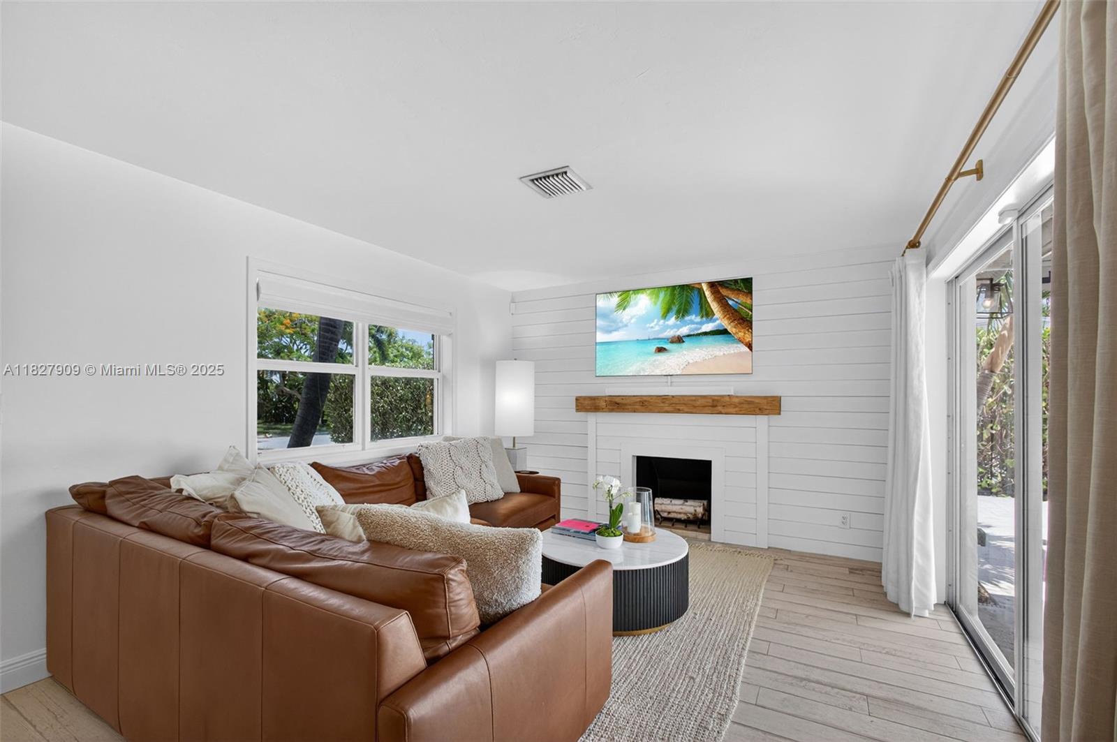 228 Rutland Blvd