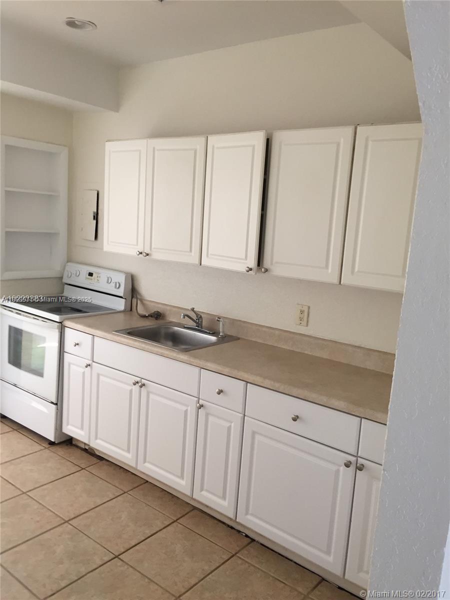 MIAMI GARDENS ESTATES SEC - Residential Lease