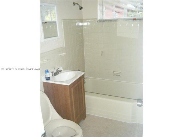 MIAMI GARDENS ESTATES SEC - Residential Lease