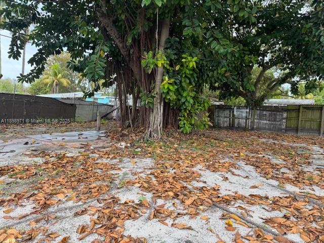 MIAMI GARDENS ESTATES SEC - Residential Lease