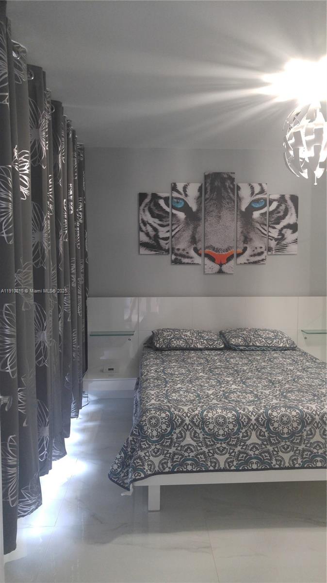 WAVE CONDO - Residential