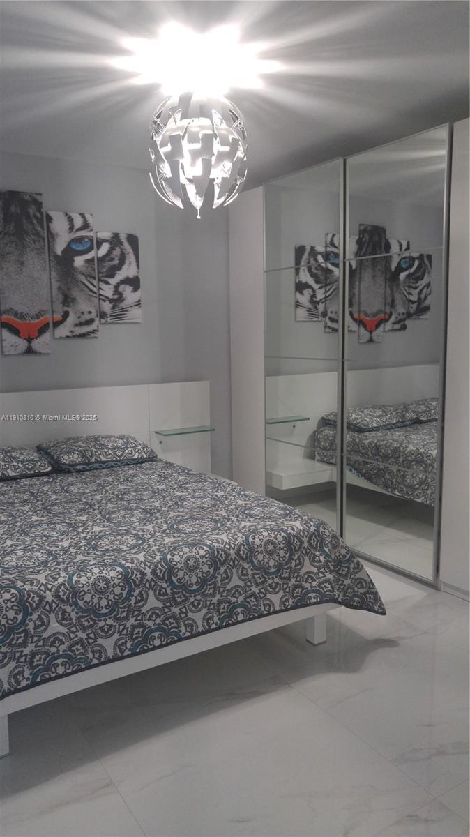 WAVE CONDO - Residential